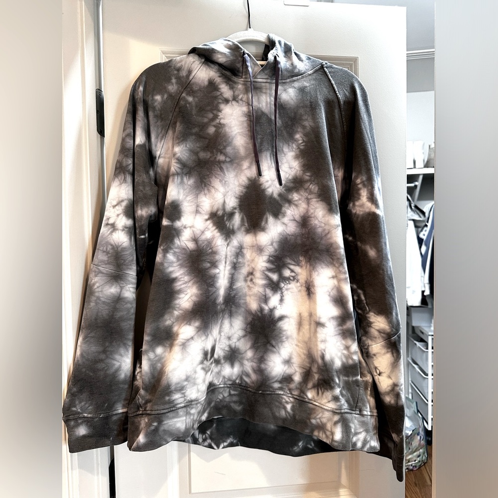 Lululemon Men’s Hoodie